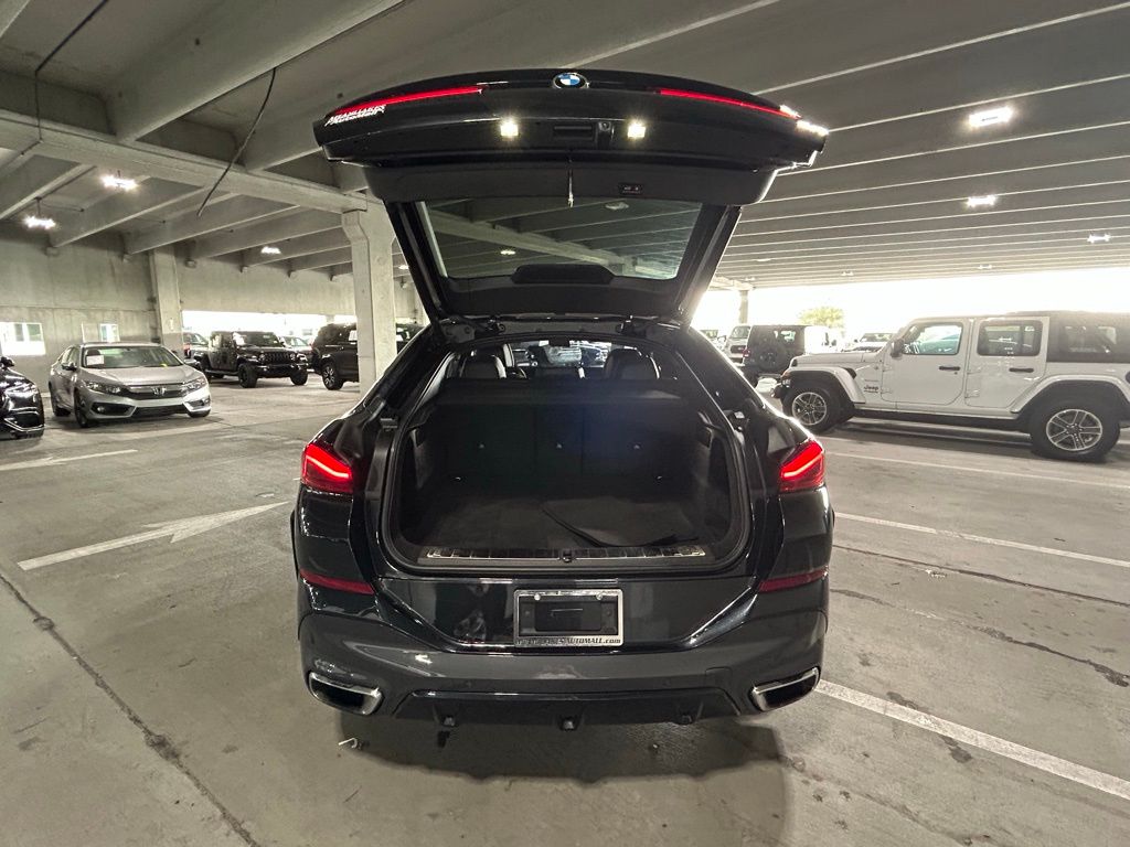 Used 2024 Black Sapphire Metallic BMW xDrive40i image 45
