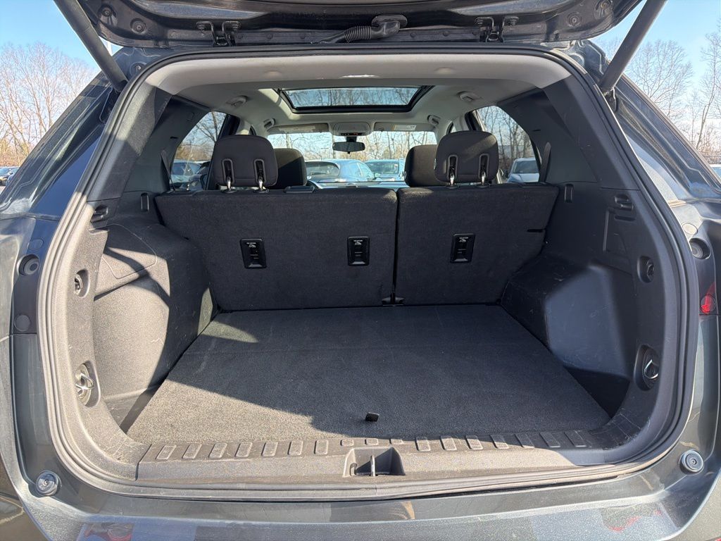 Thumbnail: 2018 Chevrolet Equinox - 22