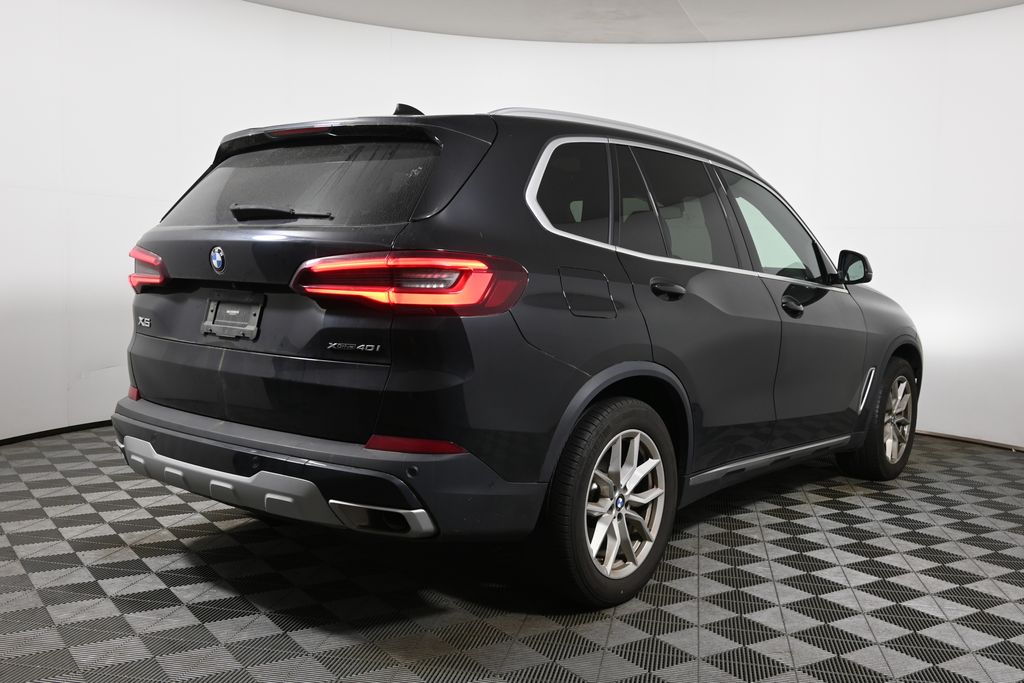 Thumbnail: 2023 BMW X5 - 11