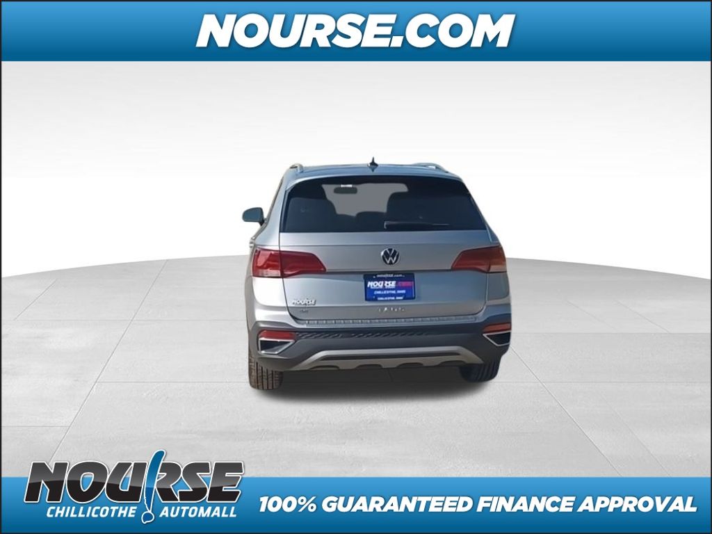2022 Volkswagen Taos 1.5T SE photo