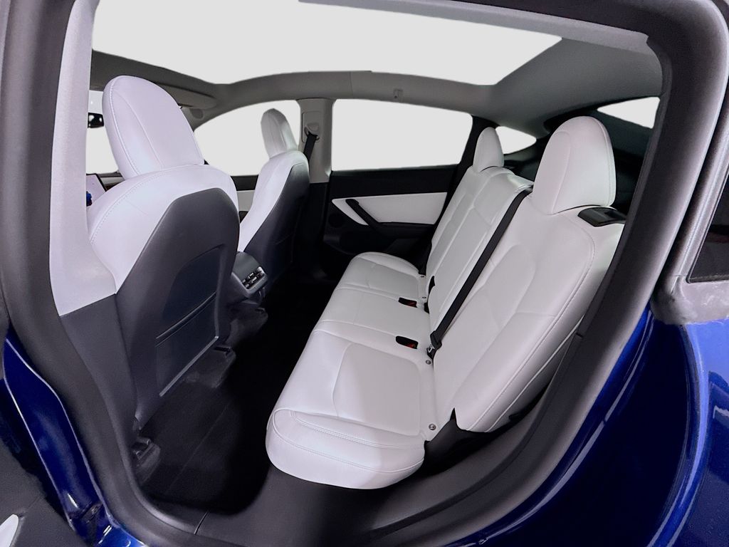 Thumbnail: 2022 Tesla Model Y - 22