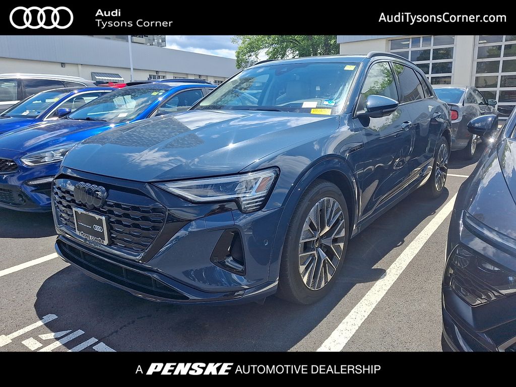 Thumbnail: 2024 Audi Q8 e-tron - 1