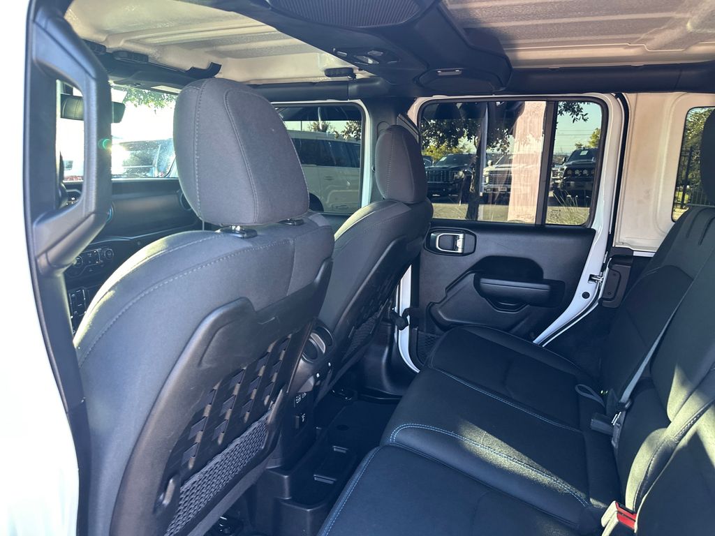 Used Car 2022 Jeep Wrangler  Unlimited Rubicon 4xe For Sale Under $35,000 In Austin, Texas