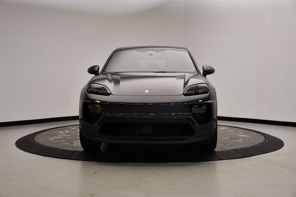 Thumbnail: 2025 Porsche Macan - 10