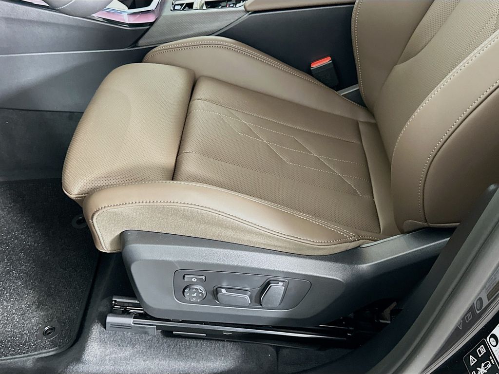 2025 BMW X3 3.0i 21
