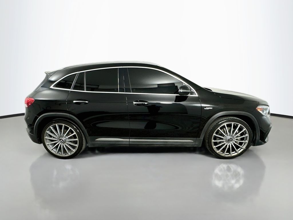 Thumbnail: 2021 Mercedes-Benz GLA - 4