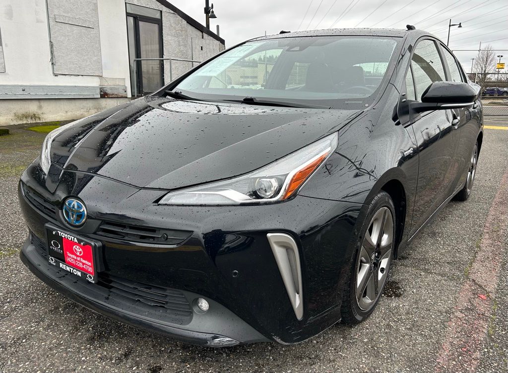 Midnight Black 2022 Toyota Prius XLE FWD Hatchback Front-Wheel Drive Continuously Variable Transmission