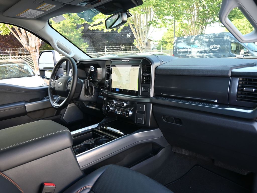 2025 Ford F-350 Super Duty Lariat