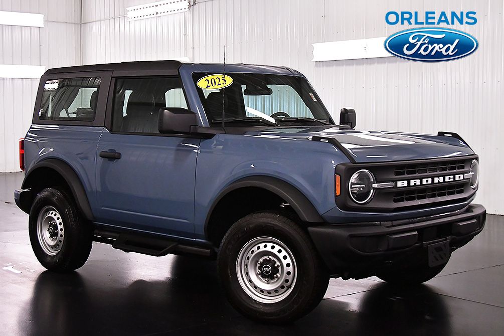 Blue (Azure Gray Metallic) 2025 Ford Bronco 2-Door 4WD SUV / Crossover Four-Wheel Drive 7-Speed Manual