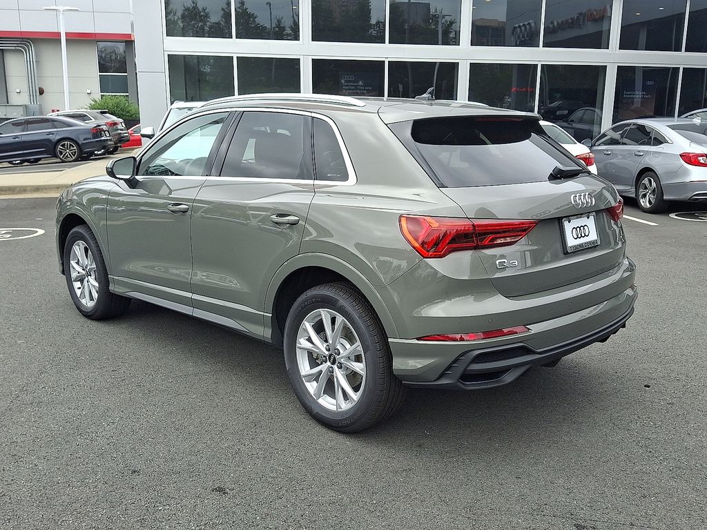 Thumbnail: 2025 Audi Q3 - 4