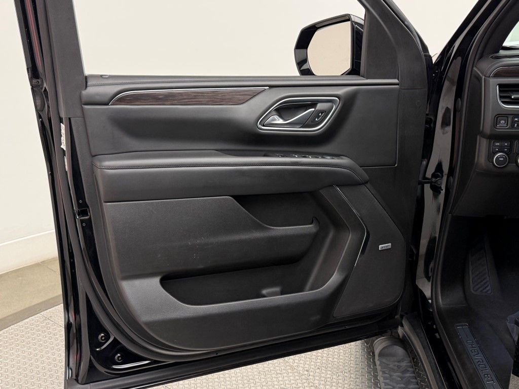 Thumbnail: 2022 Chevrolet Tahoe - 27