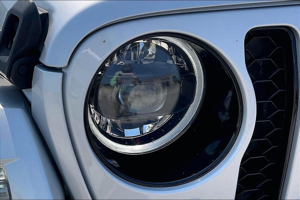 Used 2023 Jeep Wrangler SUV