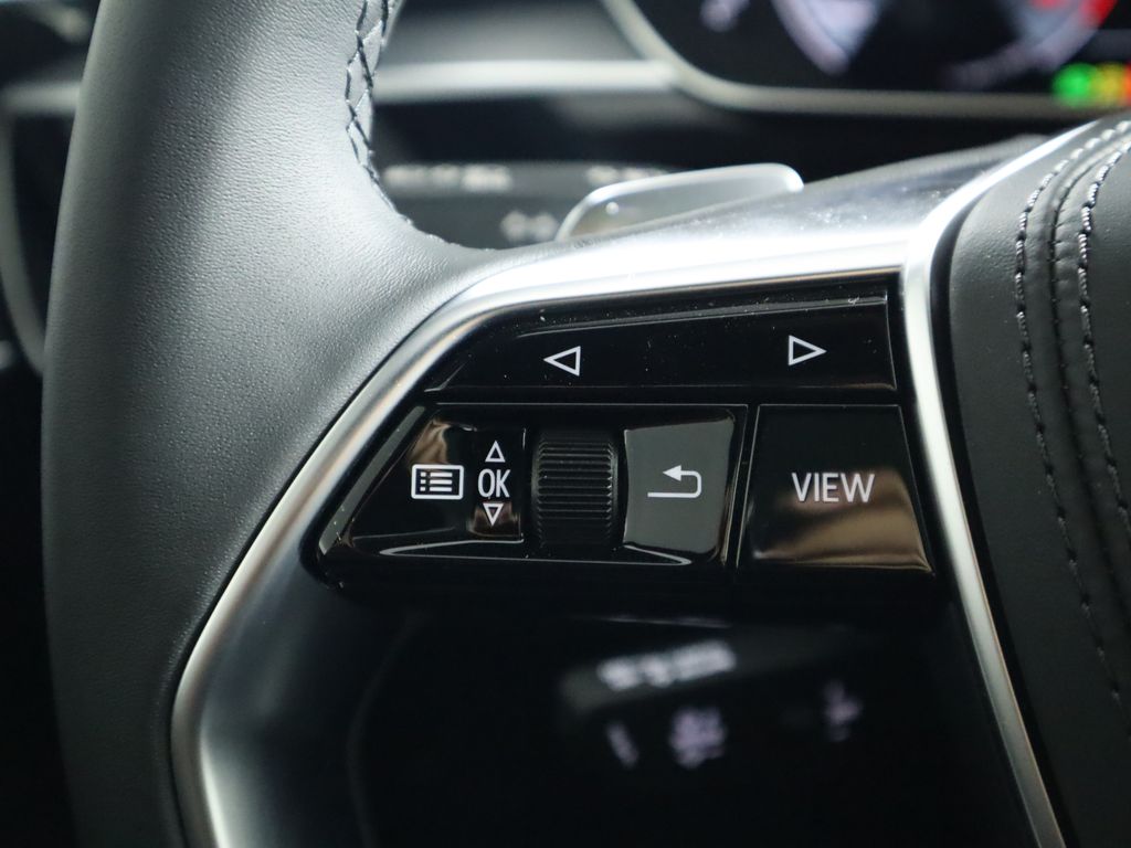 Thumbnail: 2025 Audi A8 - 12