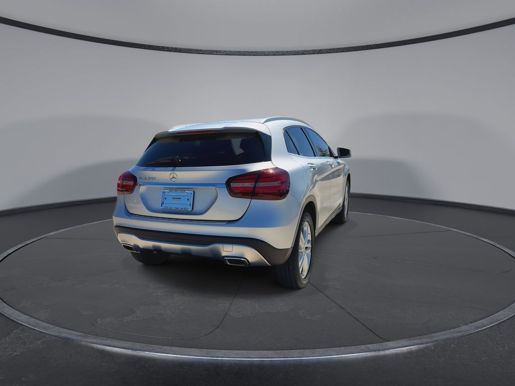 Thumbnail: 2019 Mercedes-Benz GLA - 8