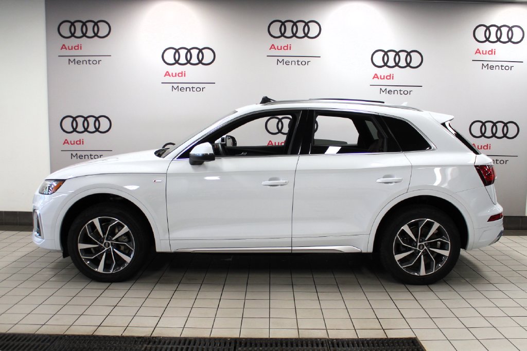 Thumbnail: 2024 Audi Q5 - 3