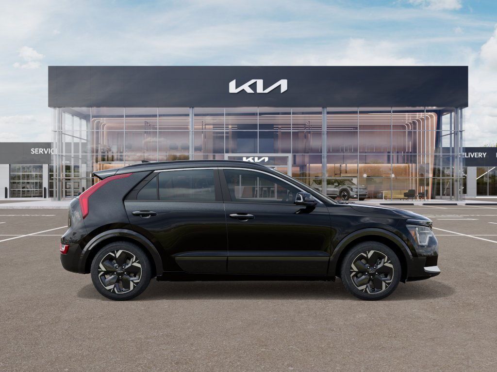New 2026 Black Kia Wave image 7