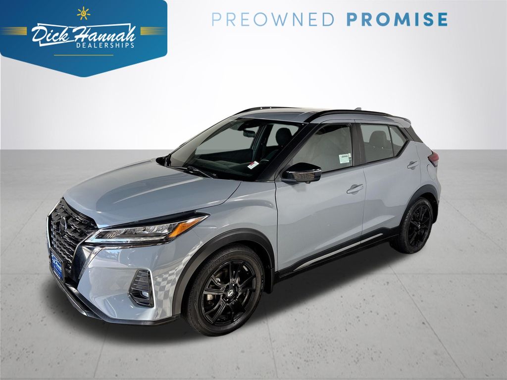 2021 Nissan Kicks SR FWD