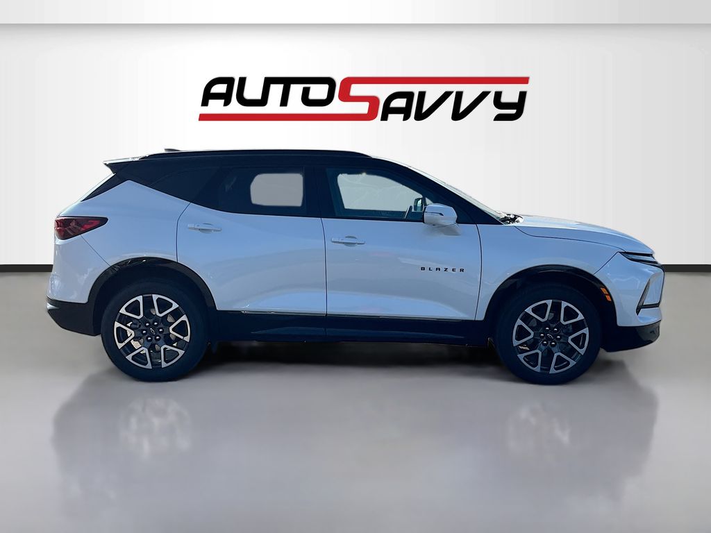 Used 2024 Iridescent Pearl Tricoat Chevrolet RS image 8