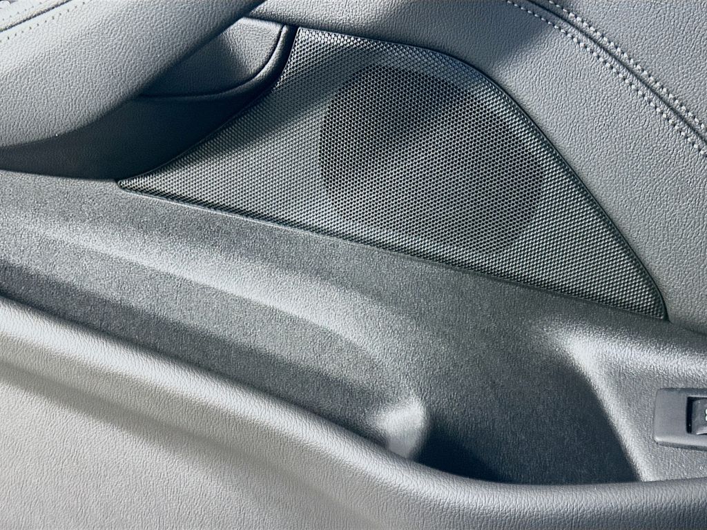 Thumbnail: 2023 BMW 5 Series - 19