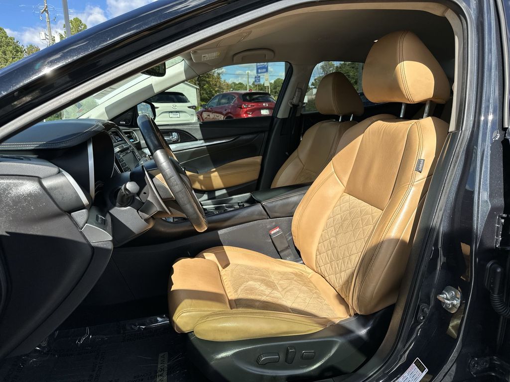 2017 Nissan Maxima SR - 10