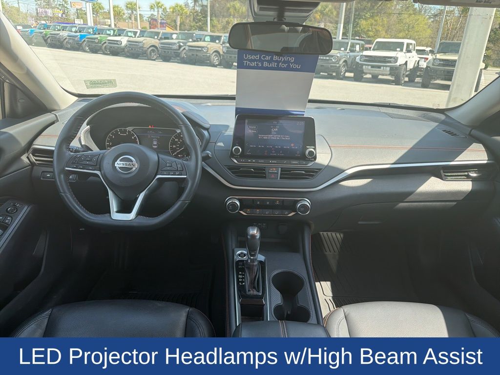 2022 Nissan Altima SR FWD