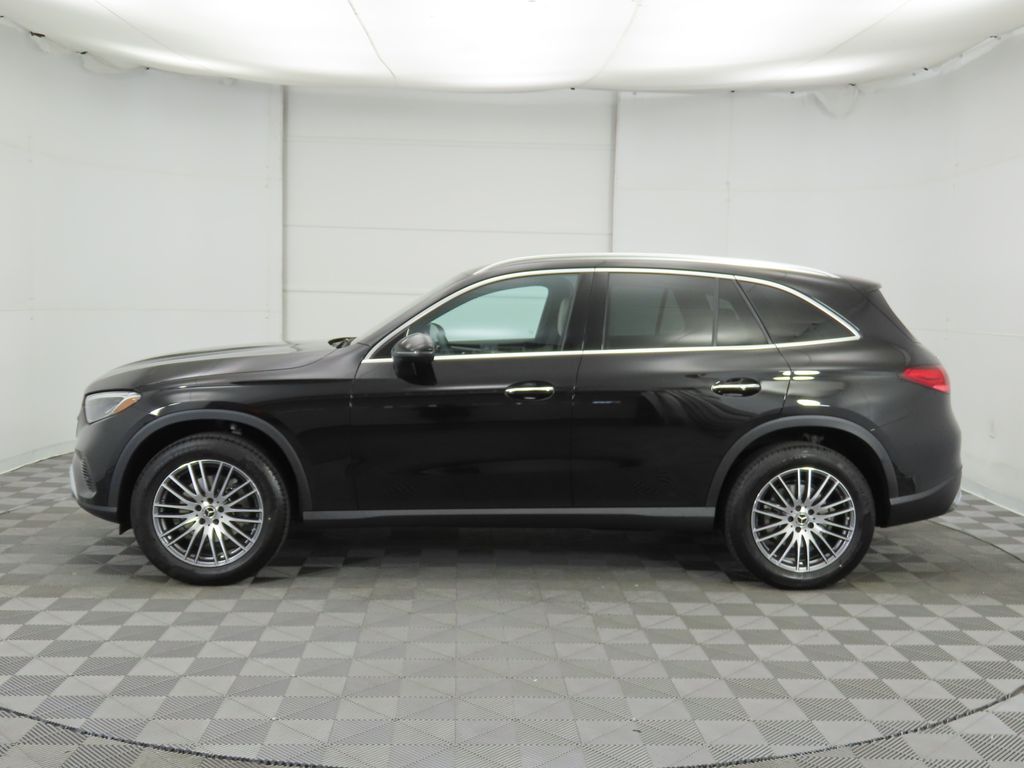 2024 Mercedes-Benz GLC 300 8