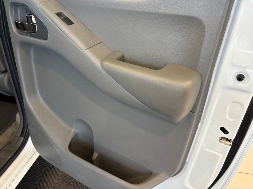 2013 Nissan Frontier SV
