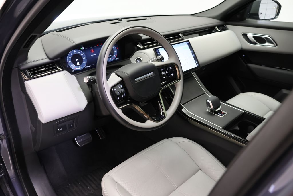 Thumbnail: 2026 Land Rover Range Rover Velar - 27
