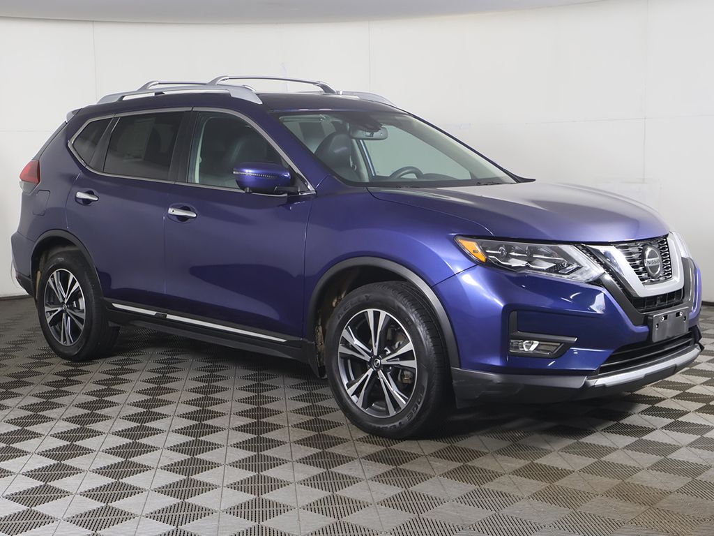 Used 2018 Blue Nissan SL image 2