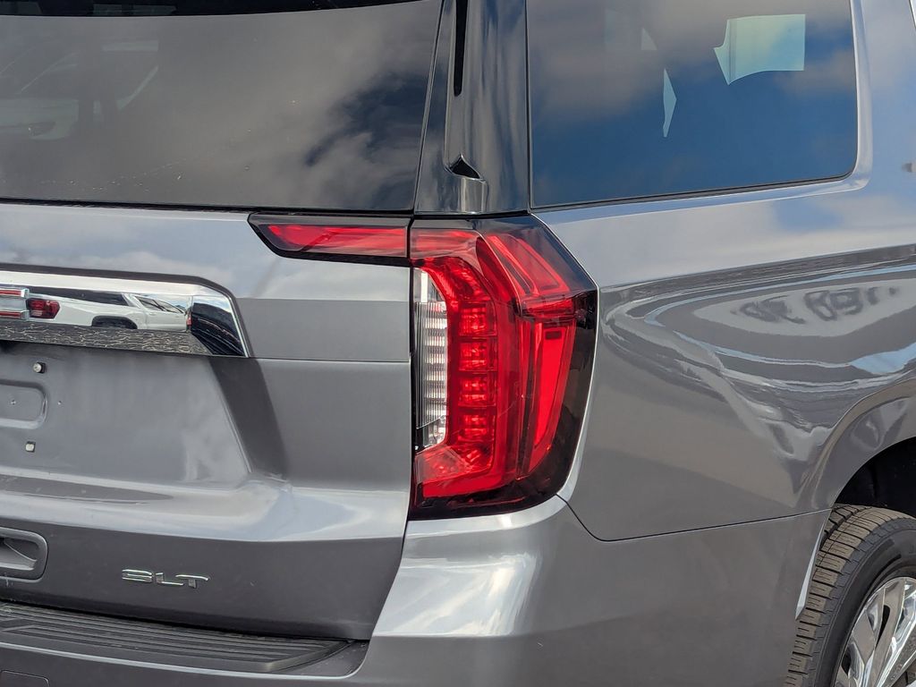 used 2022 GMC Yukon XL car, priced at $46,991