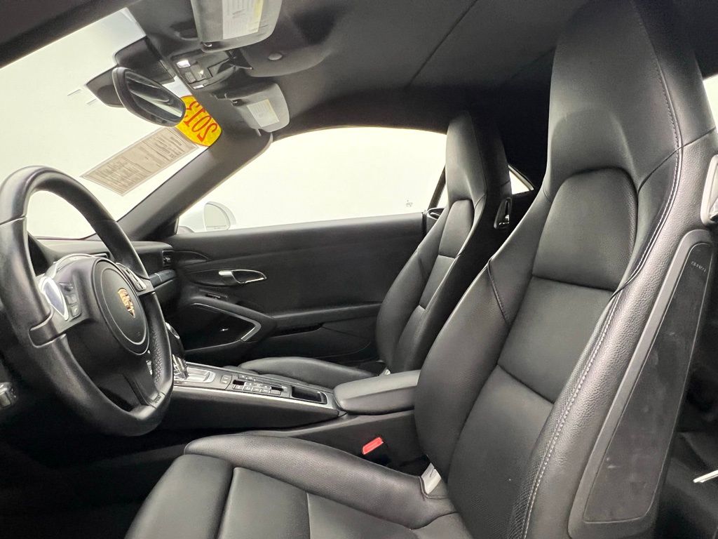 Thumbnail: 2013 Porsche 911 - 5