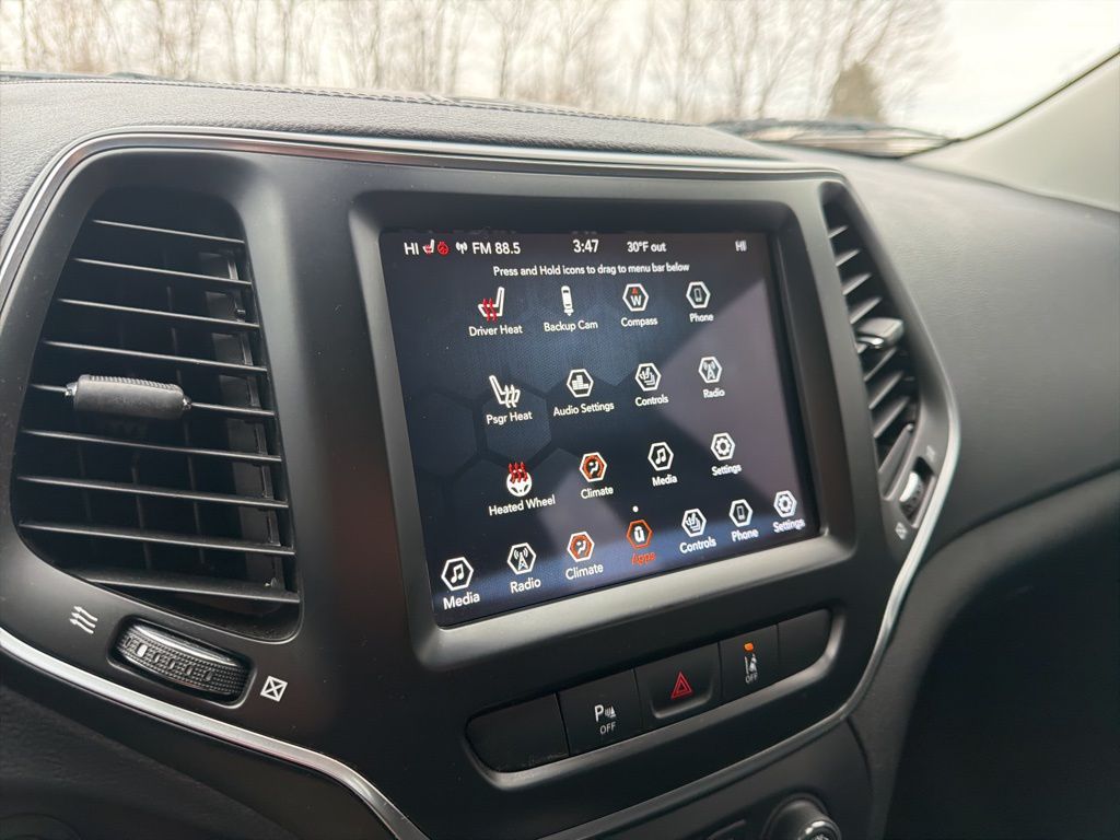 Thumbnail: 2021 Jeep Cherokee - 31