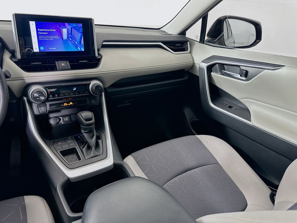 Thumbnail: 2023 Toyota RAV4 - 23