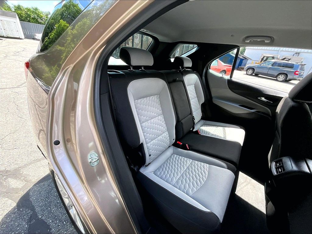 2018 Chevrolet Equinox — photo 15