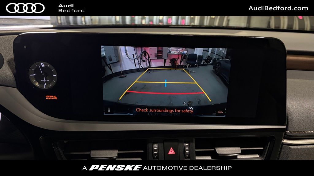 Thumbnail: 2024 Lexus ES - 16