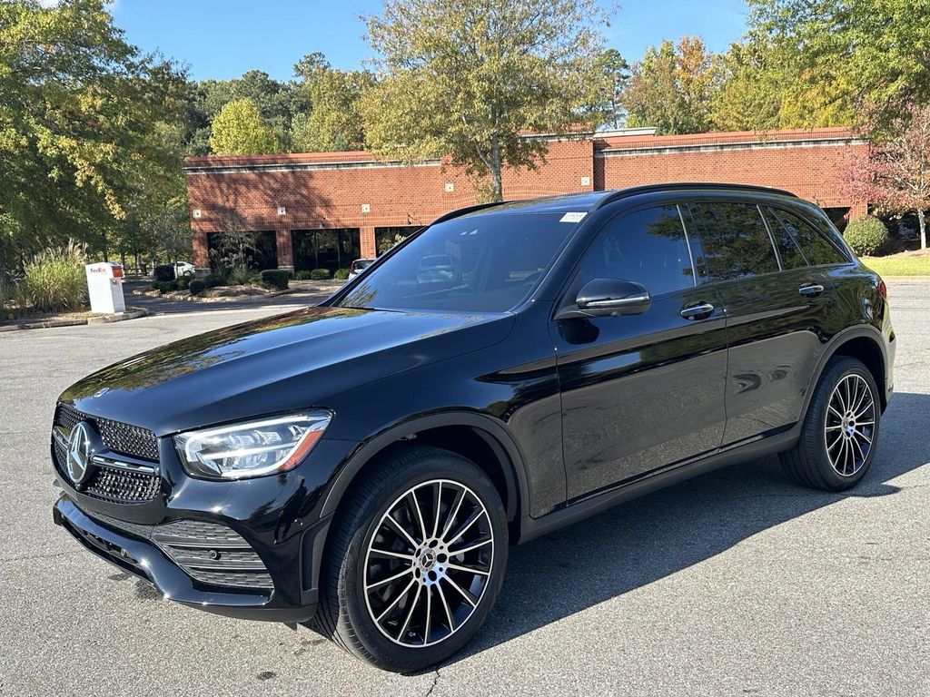 2022 Mercedes-Benz GLC GLC 300 3