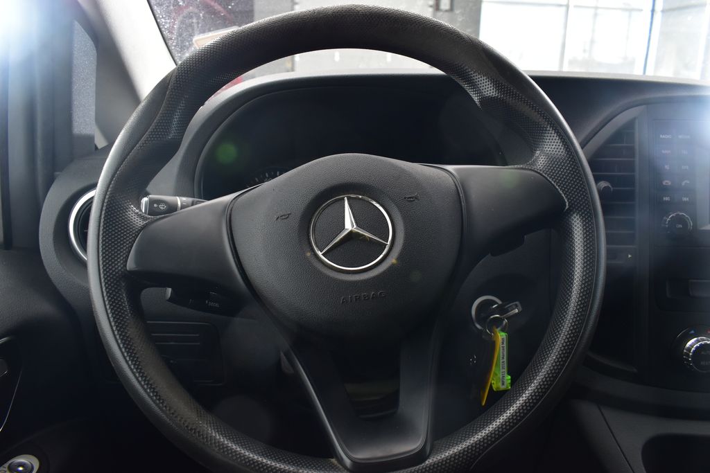 Thumbnail: 2016 Mercedes-Benz Metris - 13