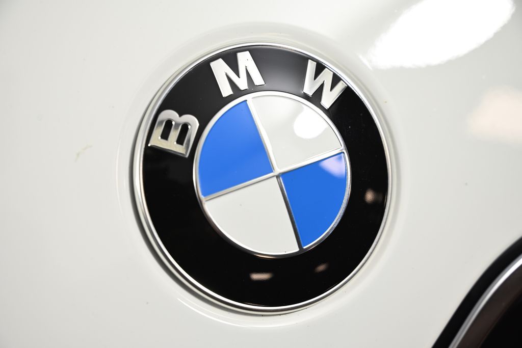 2025 BMW X1 xDrive28i 13