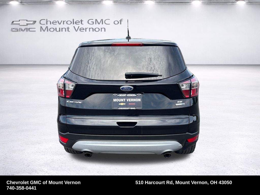 Photo 4 of 2017 Ford Escape SE