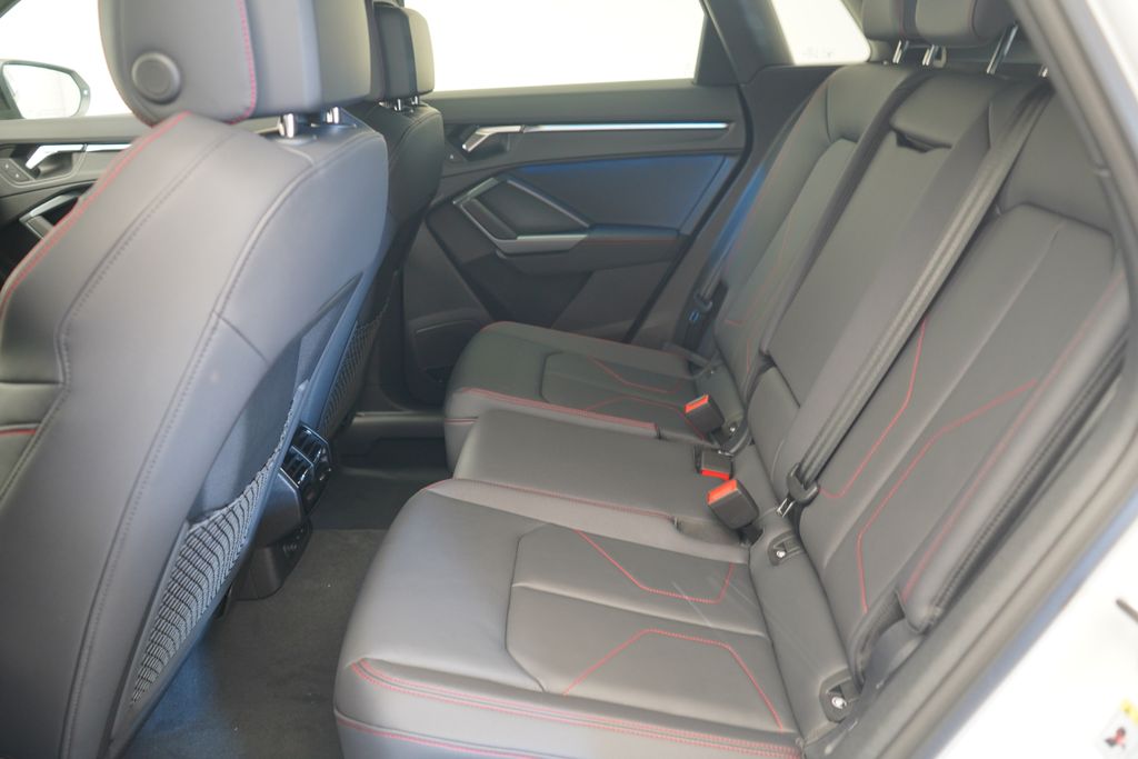 Thumbnail: 2025 Audi Q3 - 7