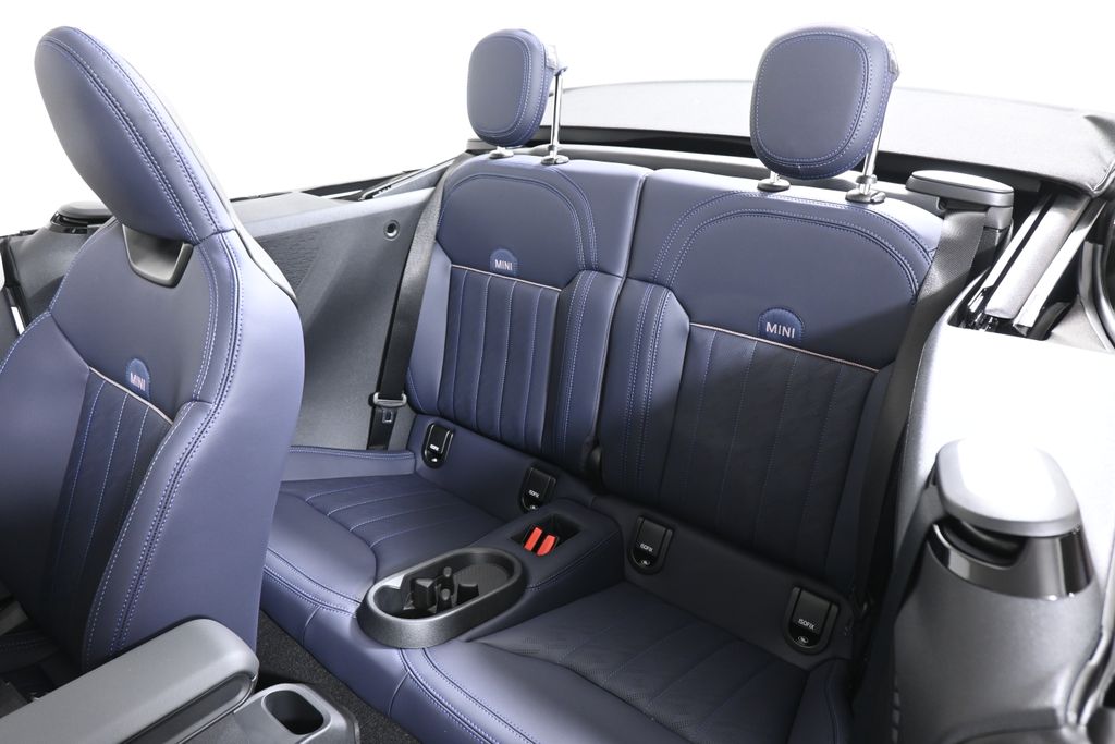 Thumbnail: 2026 MINI Cooper - 30