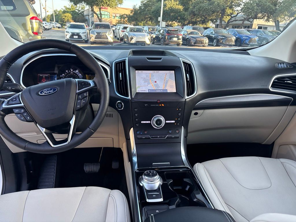 Thumbnail: 2020 Ford Edge - 17