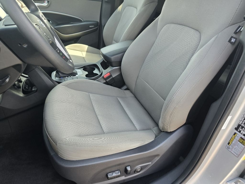 Used 2018 Silver Hyundai  image 23
