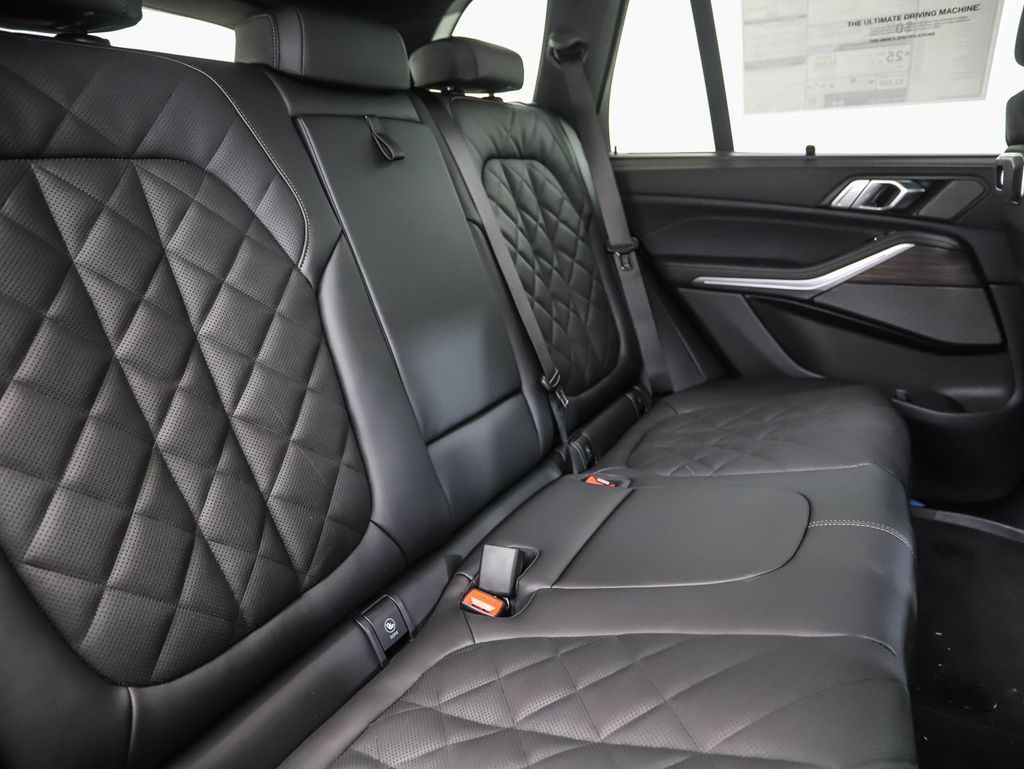 Thumbnail: 2026 BMW X5 - 27