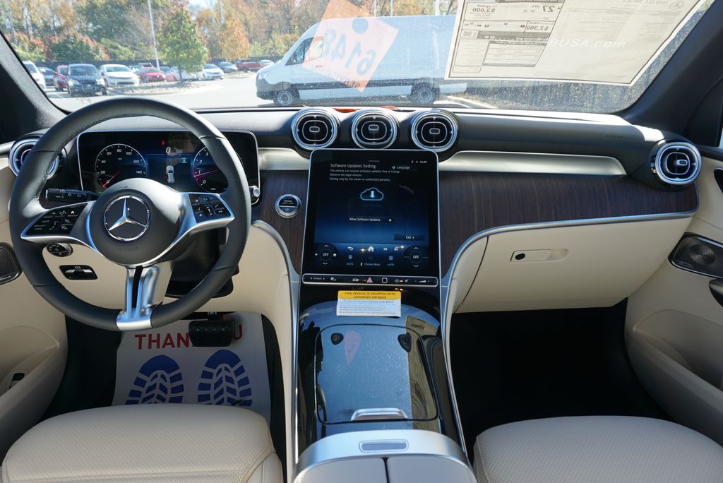 Thumbnail: 2026 Mercedes-Benz GLC - 17