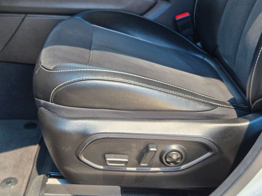 Used 2024 Jeep Grand Cherokee L SUV