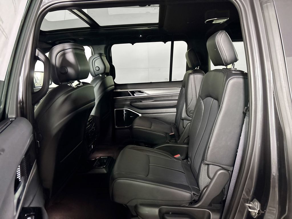 2026 Jeep Grand Wagoneer Limited Reserve