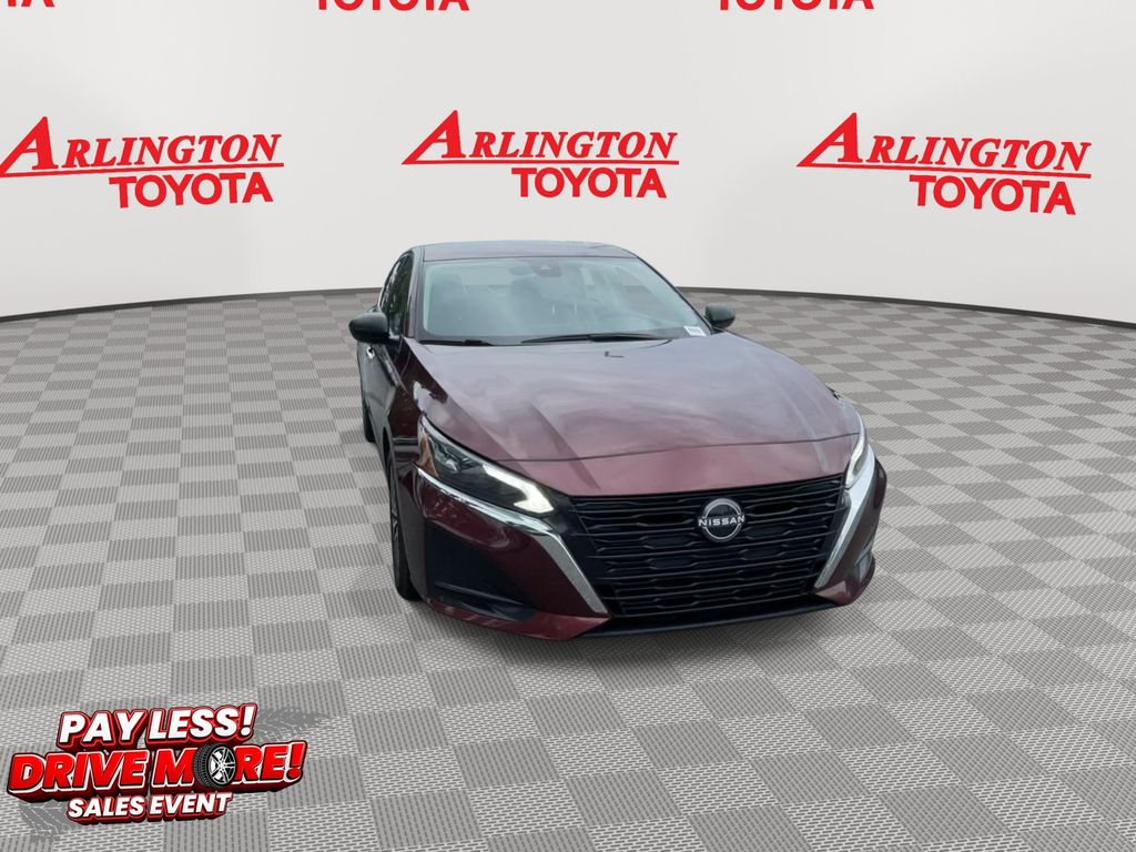 Used 2025 Nissan Altima Sedan
