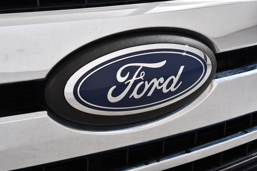 Used 2020 Black Ford XLT Flex Fuel image 16