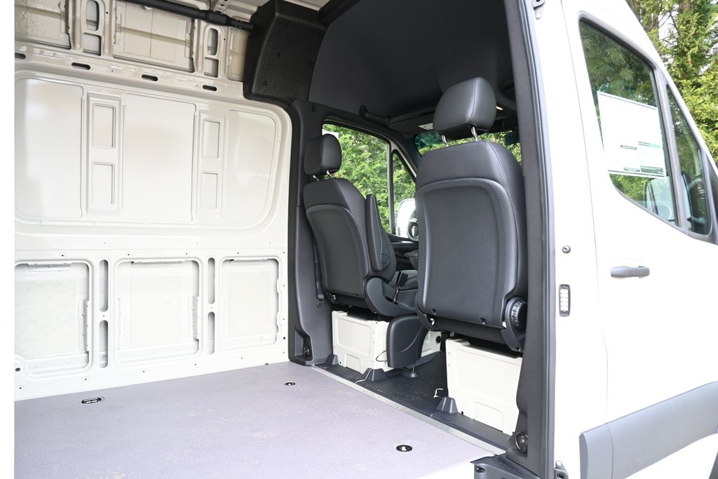 Thumbnail: 2026 Mercedes-Benz Sprinter - 26